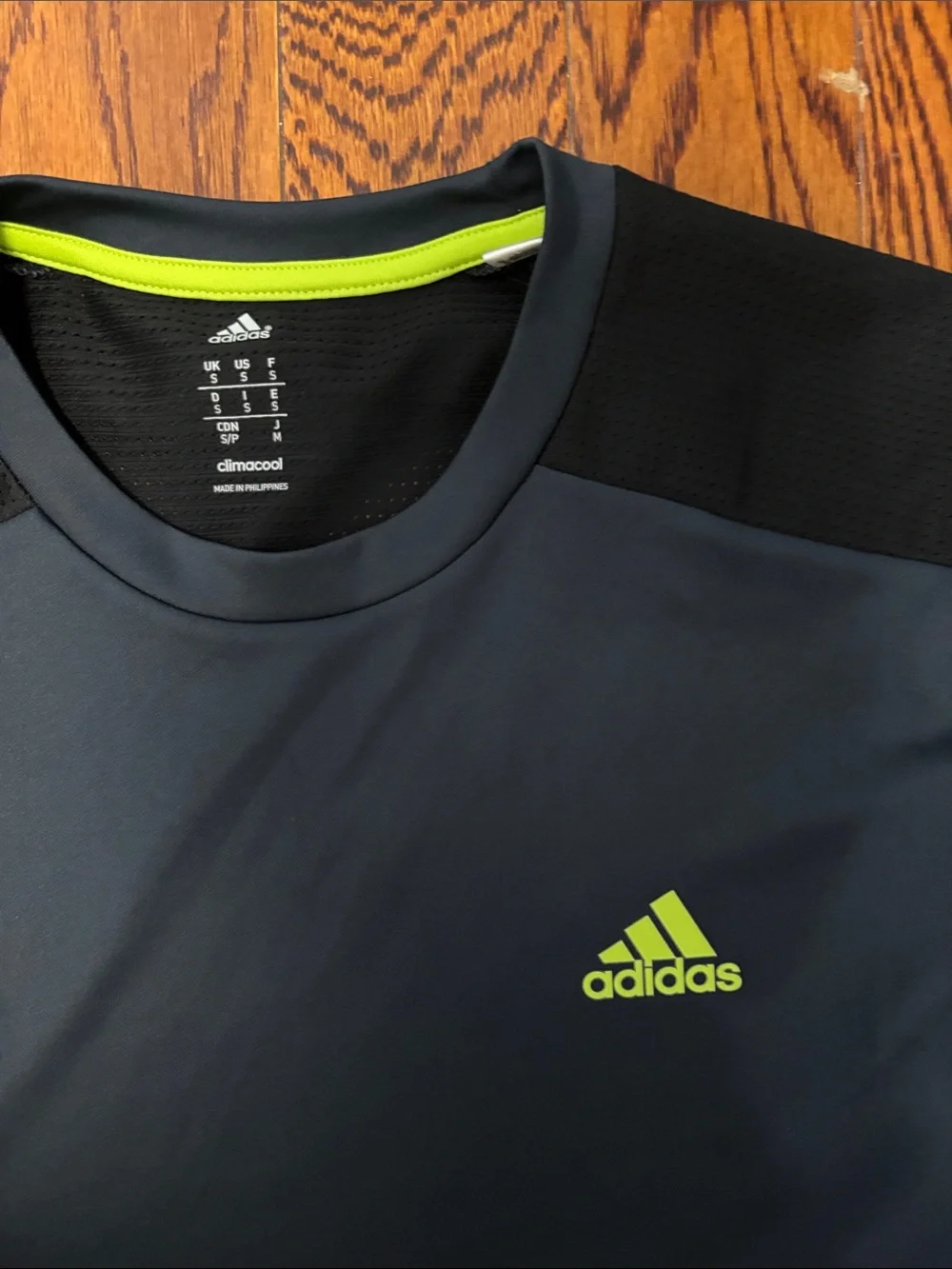 Adidas DriFit Climacool Shirt Size: Small  GREAT CONDITION!!